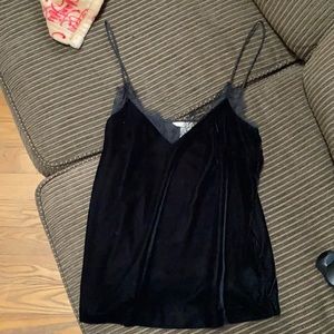Like new h&m velvet top